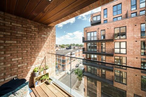 undefined, Mentmore Terrace, London E8