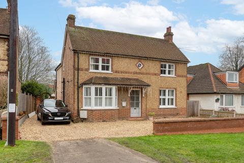 4 bedroom detached house for sale, London Road, Stevenage, Hertfordshire, SG1