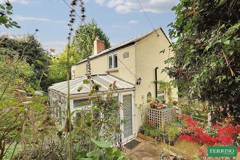 4 bedroom detached house for sale, Nottswood Hill, Longhope, Gloucestershire. GL17 0AN