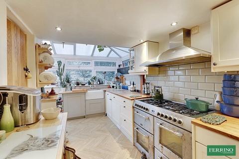 4 bedroom detached house for sale, Nottswood Hill, Longhope, Gloucestershire. GL17 0AN