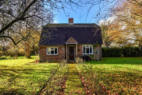 3 bedroom detached house for sale, Selsey Road, Sidlesham, Chichester, West Sussex, PO20