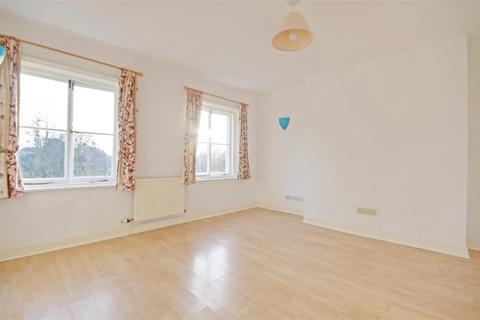 2 bedroom flat to rent, Montpellier GL50 1UL
