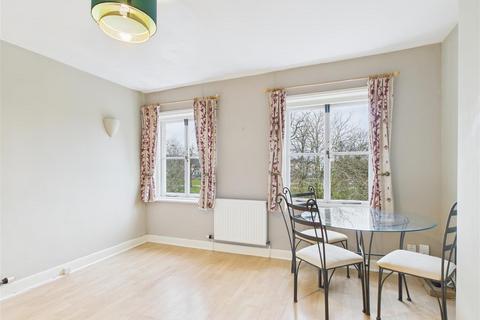 2 bedroom flat to rent, Montpellier GL50 1UL