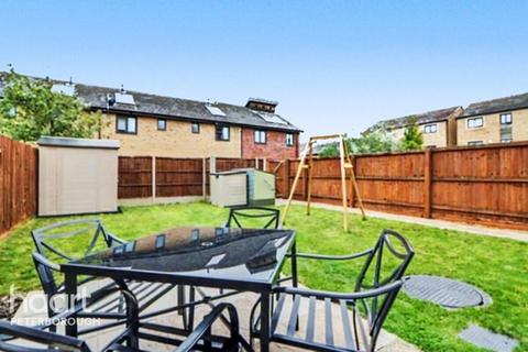 3 bedroom terraced house for sale, Hawksbill Way, Peterborough