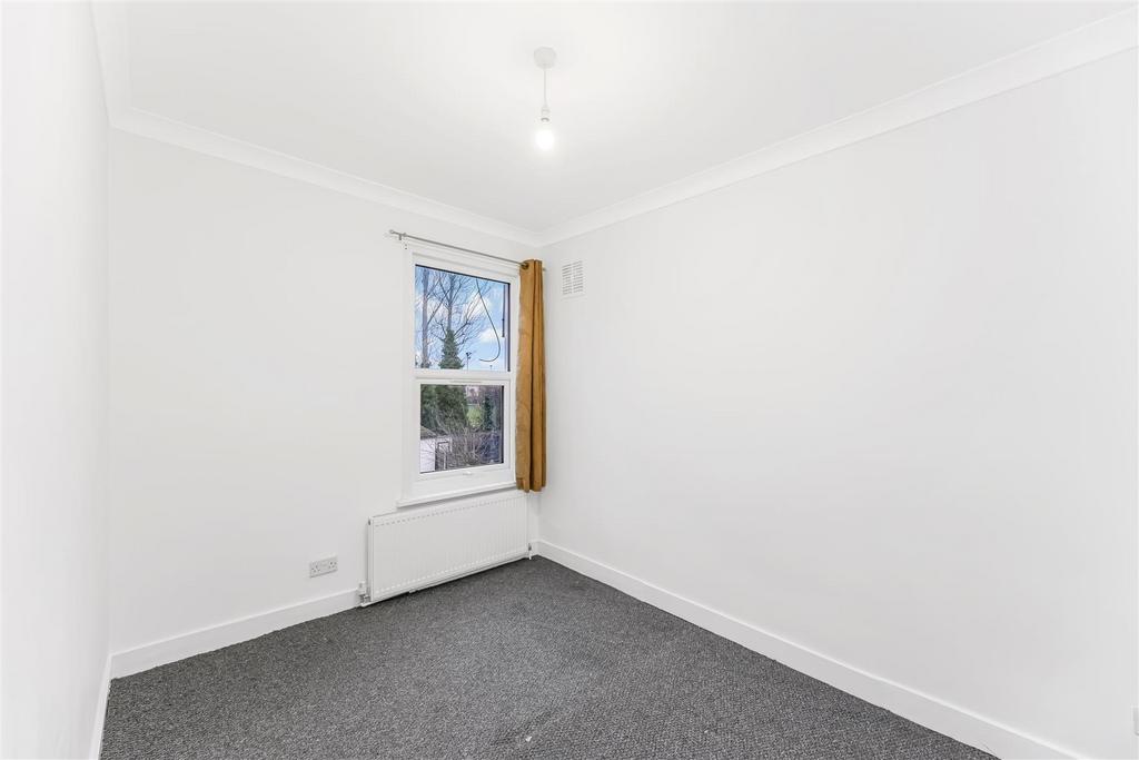 15 garner road e17-7.jpg