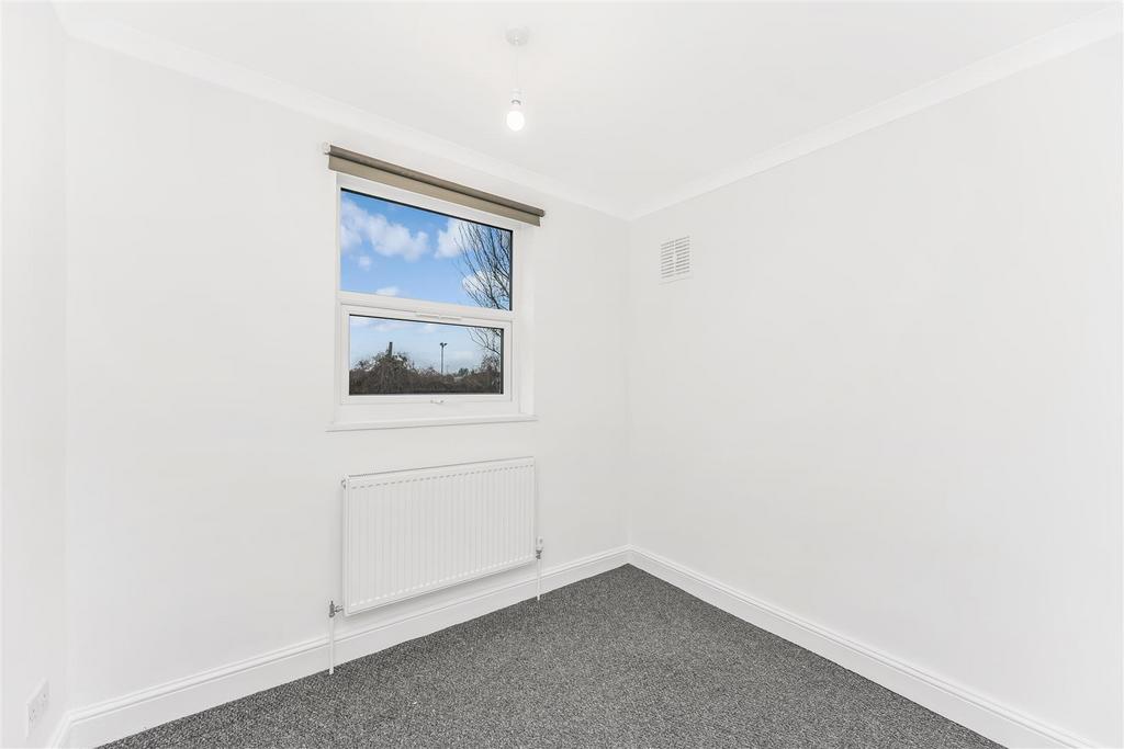 15 garner road e17-2.jpg