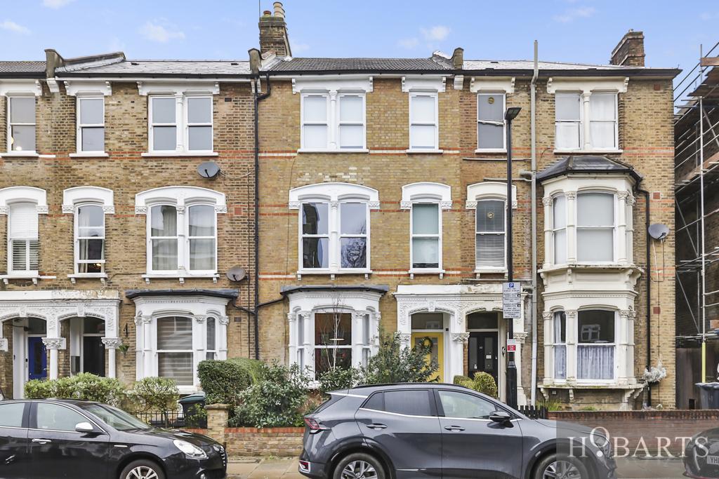 5 bedroom Terraced for sale