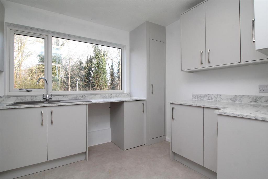 Kitchen .JPG