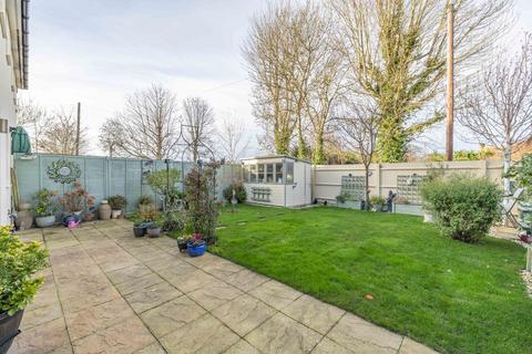 3 bedroom semi-detached house for sale, Spartan Close, Preston, Canterbury, Kent, CT3
