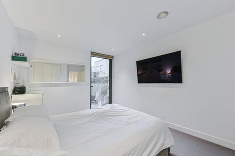 2 bedroom flat for sale, Balham High Road, Balham, London, SW17