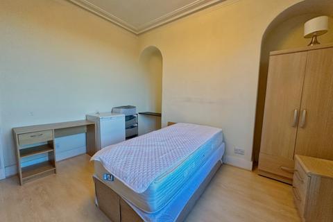 1 bedroom flat to rent, Menzies Road, Torry, Aberdeen, AB11