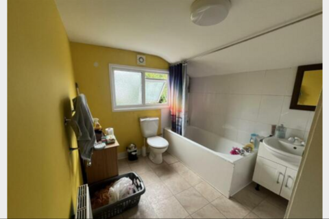2 bedroom house to rent, Donnington Gardens, Berkshire RG1