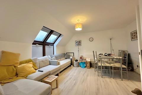 2 bedroom flat for sale, Oakdene, Gubbins Lane, Harold Wood, Romford