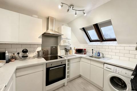 2 bedroom flat for sale, Oakdene, Gubbins Lane, Harold Wood, Romford
