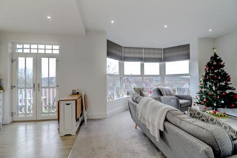 2 bedroom apartment for sale, Rectory Avenue, Buckinghamshire HP13