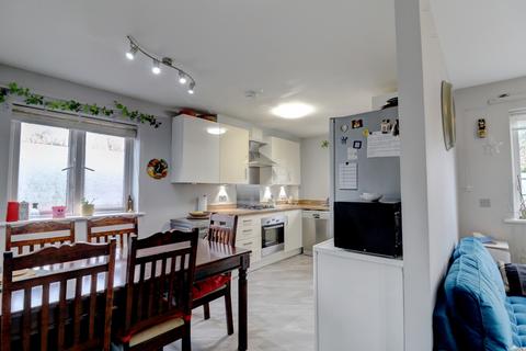 3 bedroom end of terrace house for sale, Kingswood Park, Buckinghamshire HP13