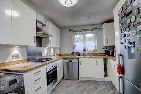 3 bedroom end of terrace house for sale, Kingswood Park, Buckinghamshire HP13
