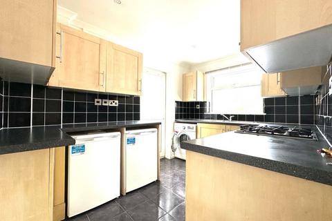 3 bedroom detached house to rent, Warwick Drive, Ramsgate, Kent, CT11
