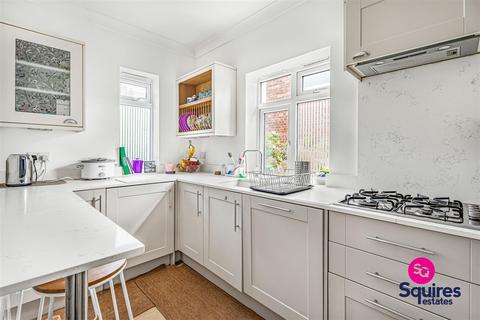 2 bedroom flat for sale, Abercorn Road, Mill Hill, London