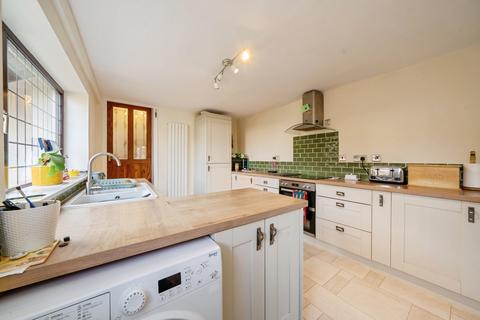 4 bedroom semi-detached house for sale, Halton Road, Cheshire WA7
