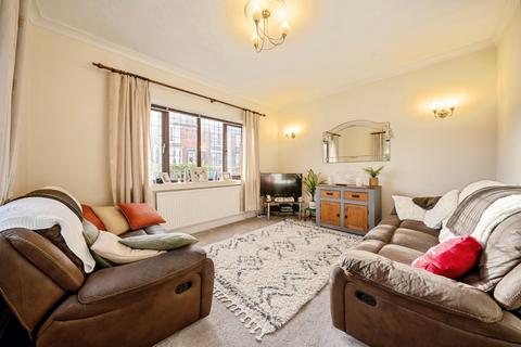 4 bedroom semi-detached house for sale, Halton Road, Cheshire WA7