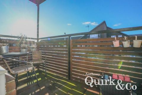 1 bedroom apartment for sale, Havengore, Basildon, SS13