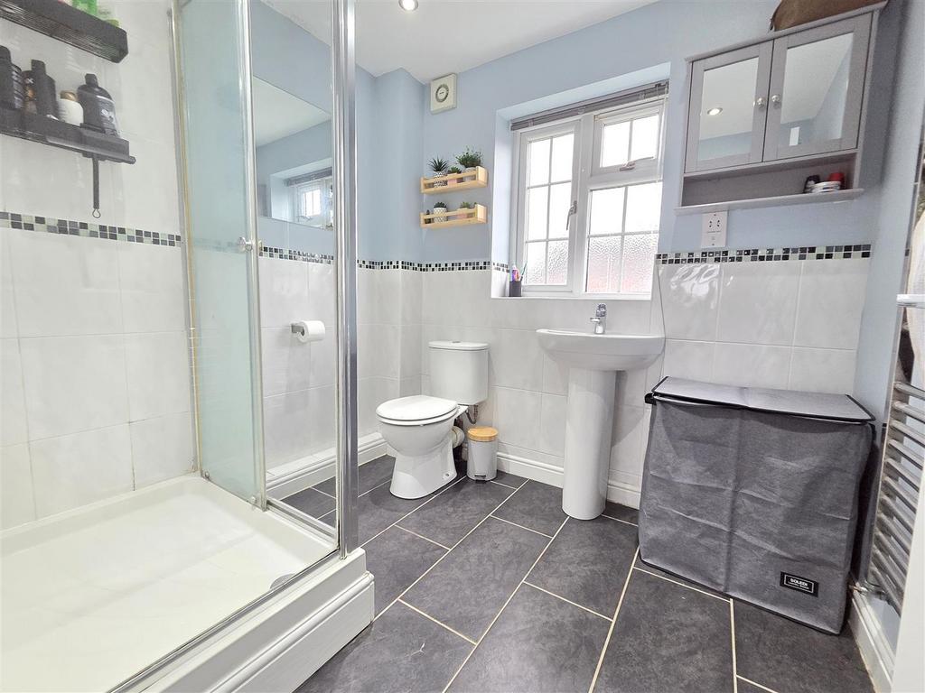 En Suite Shower Room