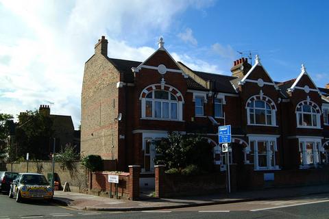 undefined, Fulham Palace Road, Fulham, London, SW6