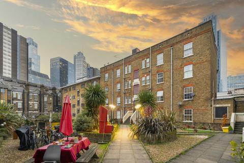 1 bedroom flat for sale, Merchant House, 39 Goulston Street, London, E1