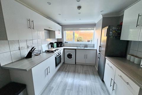 3 bedroom terraced house for sale, Naish Drive, Gosport PO12 4AP