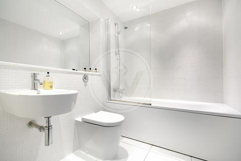1 bedroom flat for sale, Lanterns Way, London, E14 9JP