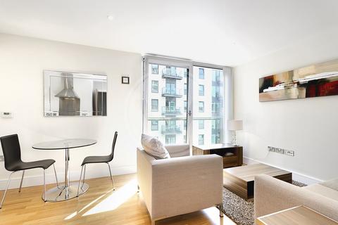 1 bedroom flat for sale, Lanterns Way, London, E14 9JP
