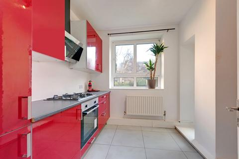 3 bedroom apartment to rent, Boundary Road