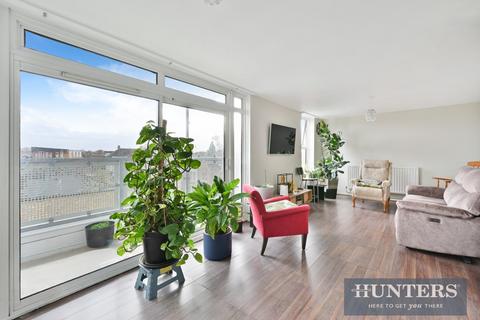 2 bedroom flat for sale, Macdonald House, Cross Road, Kingston upon Thames
