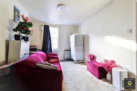 1 bedroom flat for sale, Parliament Street, Gloucester