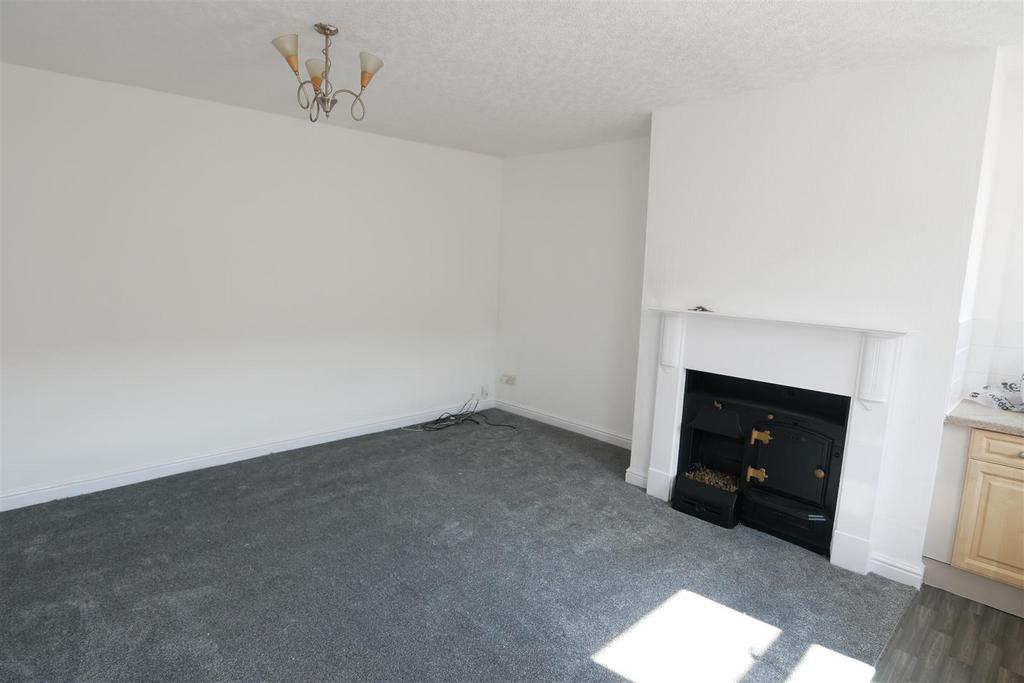 Living room / Kitchen