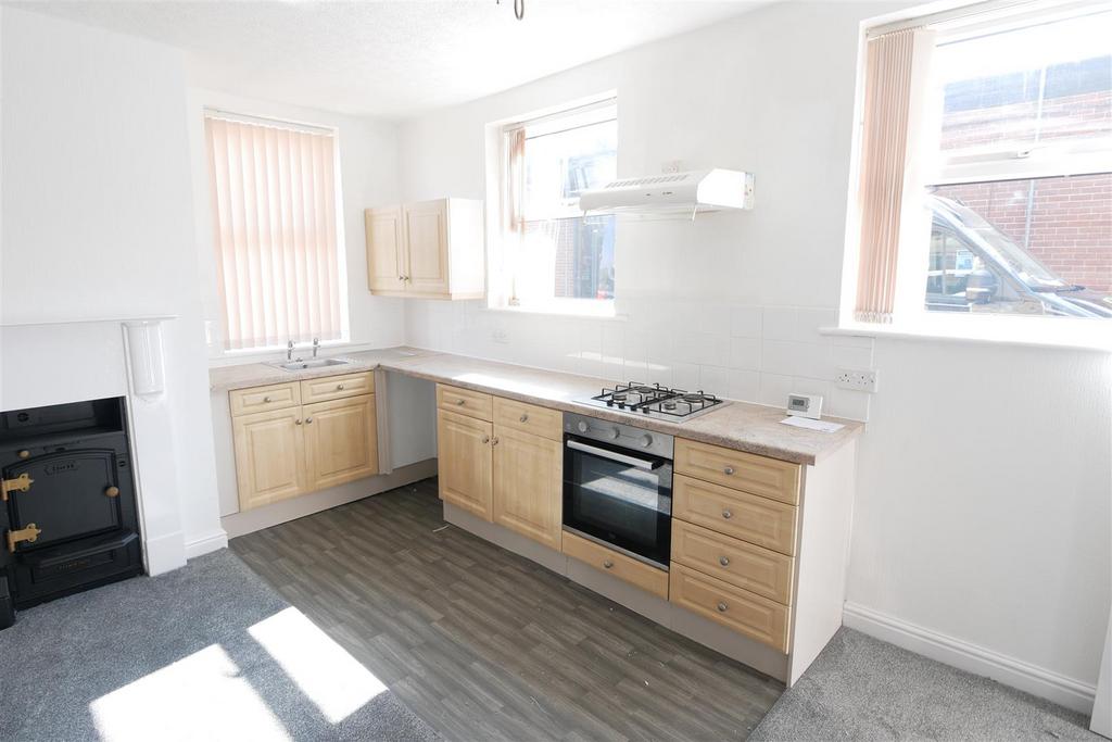 Living room / Kitchen