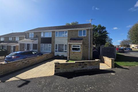 3 bedroom end of terrace house for sale, Medina Road, Corby NN17