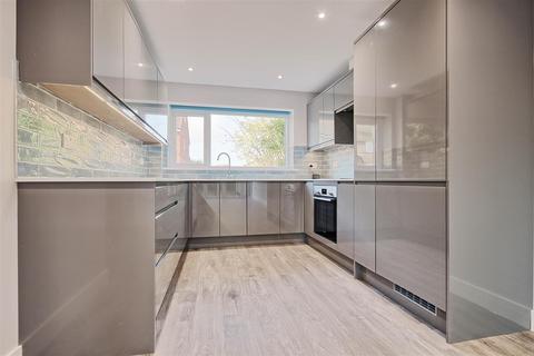 2 bedroom maisonette to rent, Green Park, Cambridge