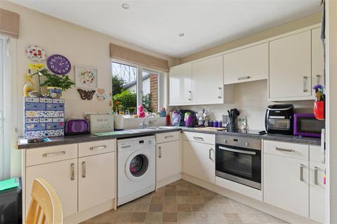 2 bedroom terraced house for sale, Drum Mead, Petersfield