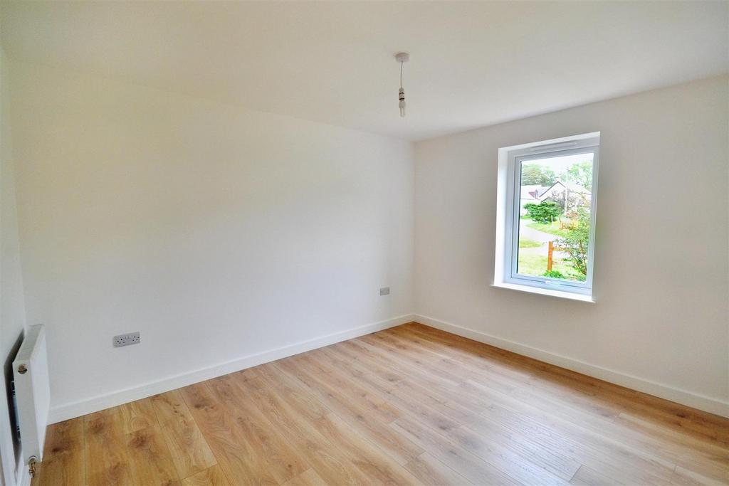 Bedroom 3x.jpg