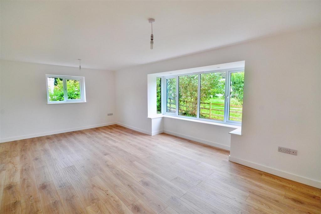 Living Rm.jpg