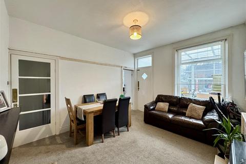 3 bedroom terraced house for sale, Wormald Street, Almondbury, Huddersfield, HD5 8NQ
