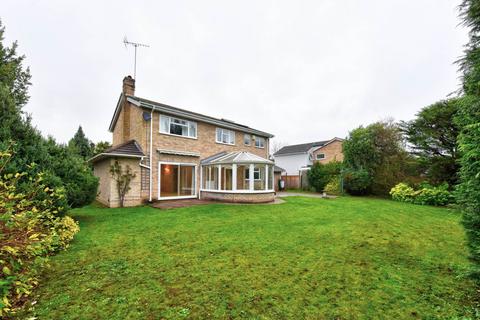 5 bedroom detached house to rent, St Andrews Road, Henley On Thames
