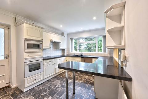 5 bedroom detached house to rent, St Andrews Road, Henley On Thames