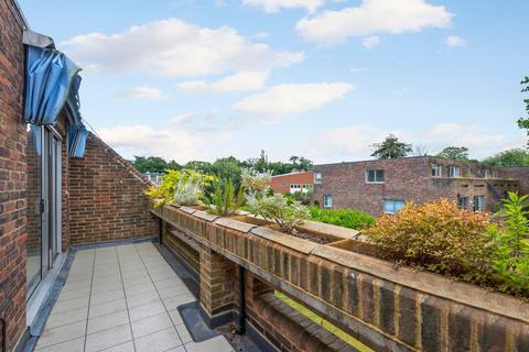 2 bedroom apartment for sale, Stroudwater Park, Weybridge, KT13