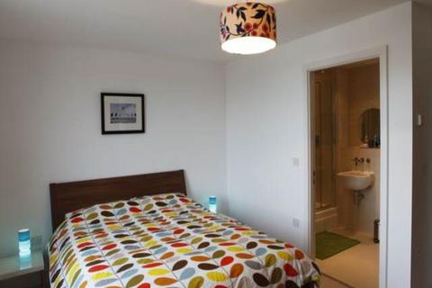 2 bedroom flat to rent, Vega House, Celestia, Cardiff Bay