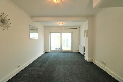 2 bedroom end of terrace house for sale, Aldborough Road South, Ilford IG3