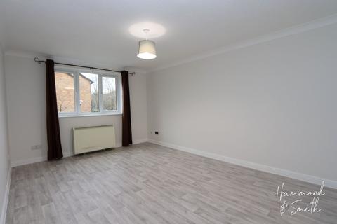 1 bedroom apartment to rent, Woodland Grove, Epping CM16