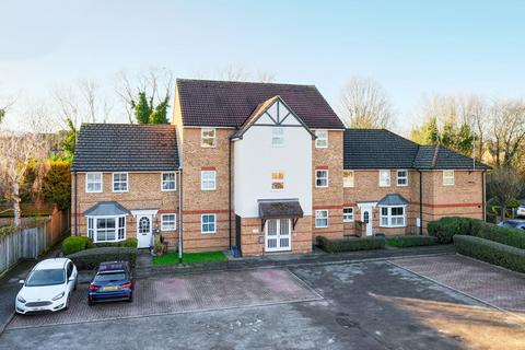 1 bedroom flat for sale, Lee Close, Stanstead Abbotts, SG12